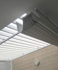 Rèm trần che giếng trời kéo tay